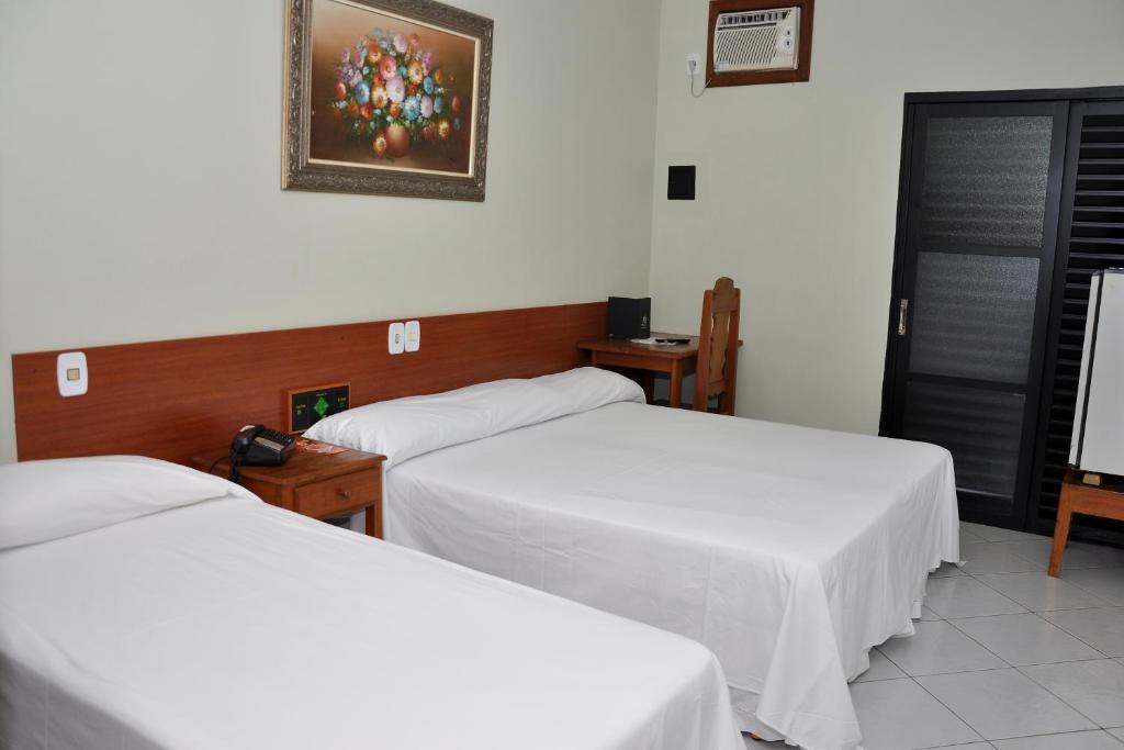 Hotel Carolina Plaza Uberaba Quarto foto